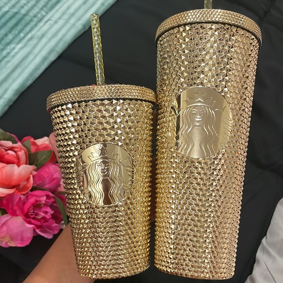 Metallic Gold Starbucks Holiday Cup 2022 (Choose from Venti and Grande) - Picture 5 of 5